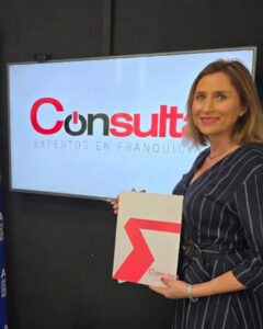 Yolanda Martín explicando los riesgos de franquiciar con IA