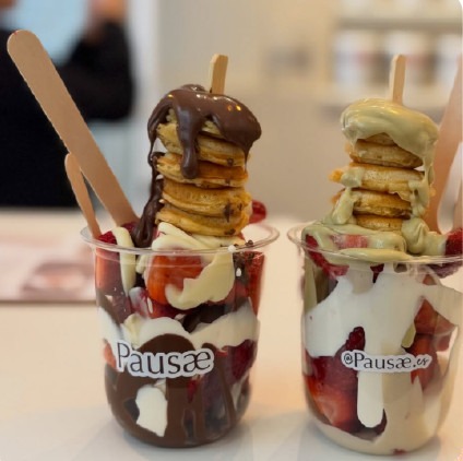 Mini pancakes de PAUSAE con toppings