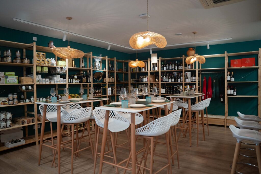 Interior de la Franquicia Gourmet Gallego con productos gourmet gallegos